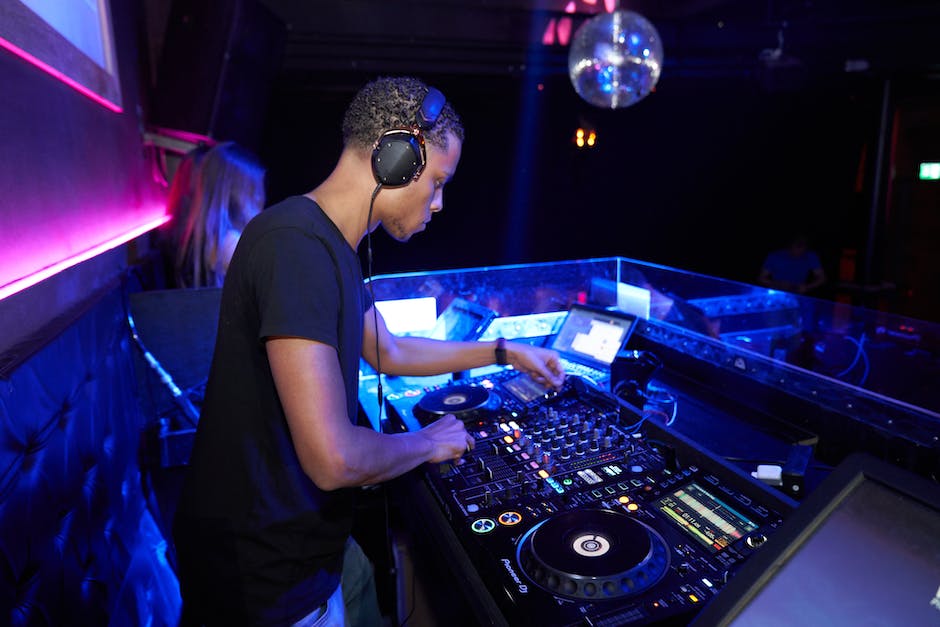 how to find trending audio on instagram