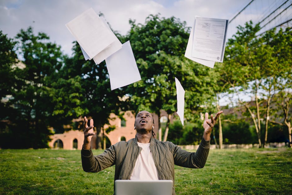 how to get a job in influencer marketing