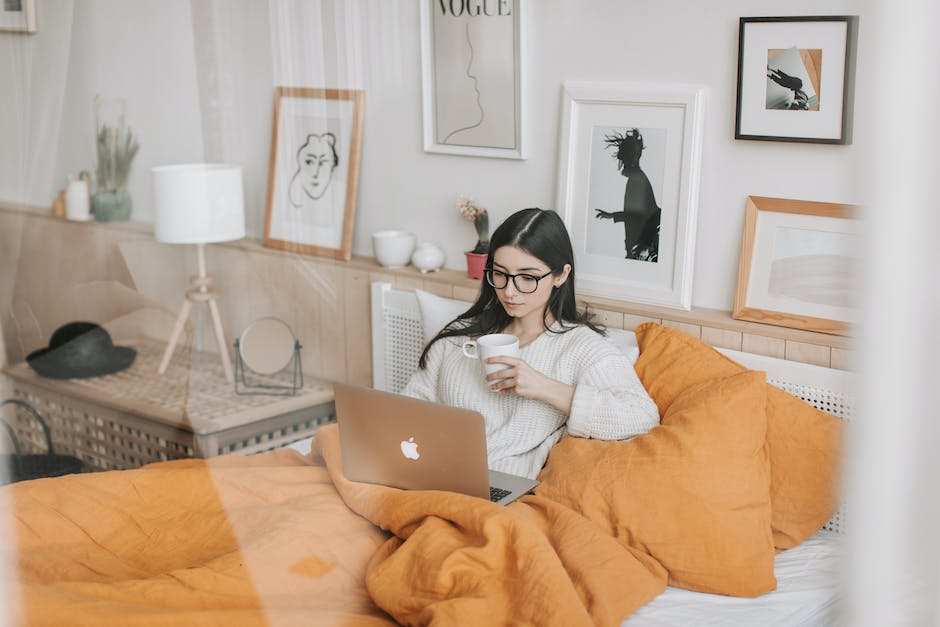 how to start a social media management home business