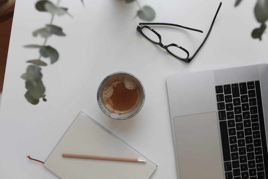 how does digital marketing help the modern world